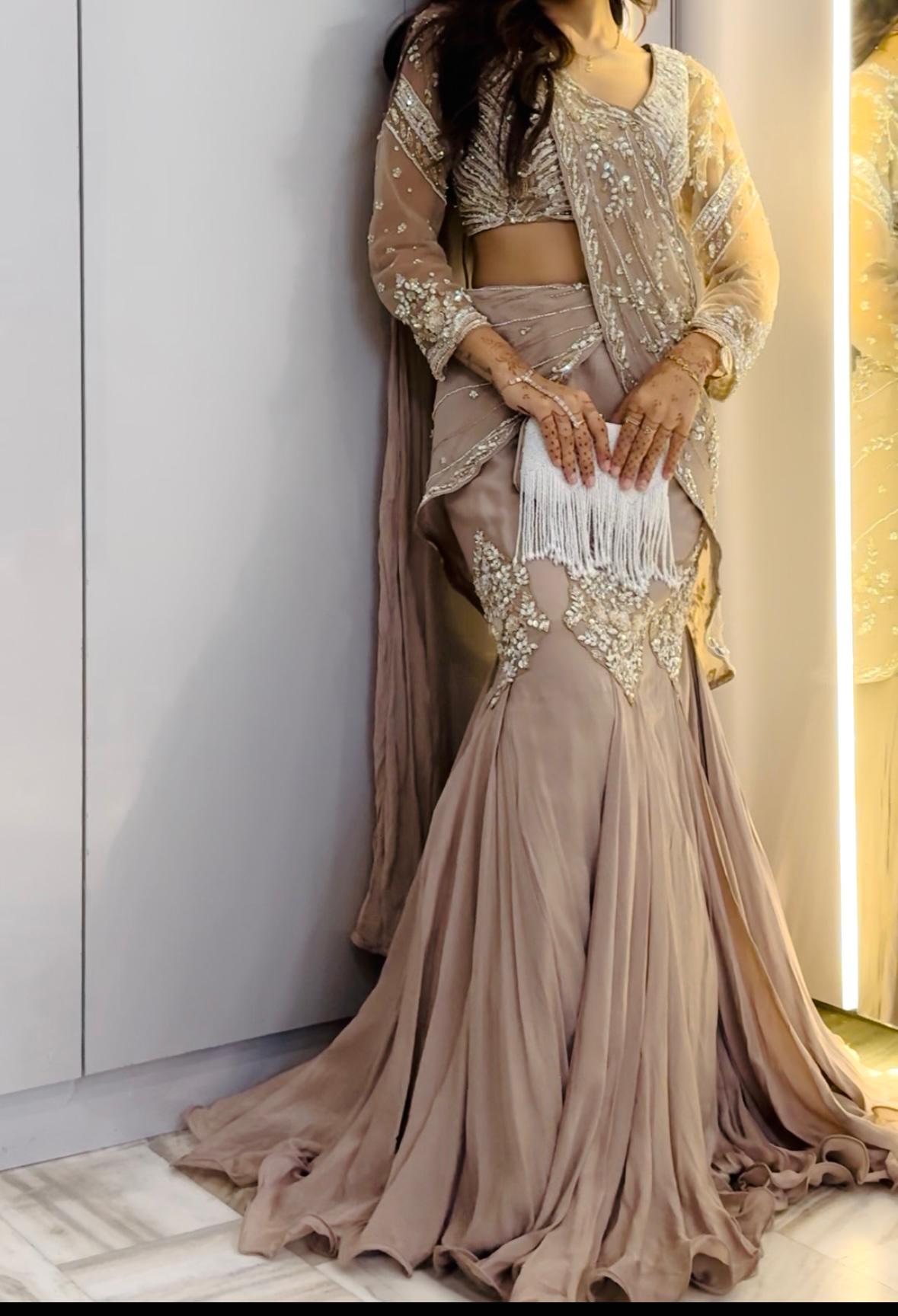 THE GLIDED DRAPE
